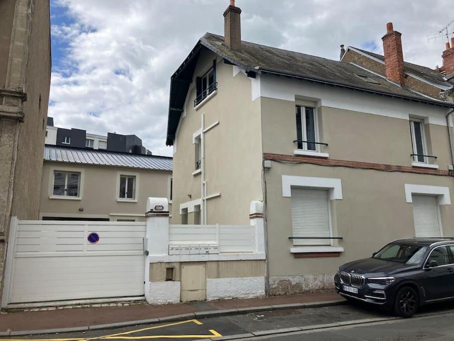 Appartement Spacieux En Centre Ville Vendome Luaran gambar